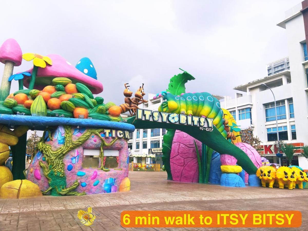 Sinar Rasa Homestay At I-Soho, I-City Шах Алам Екстериор снимка Itsy Bitsy