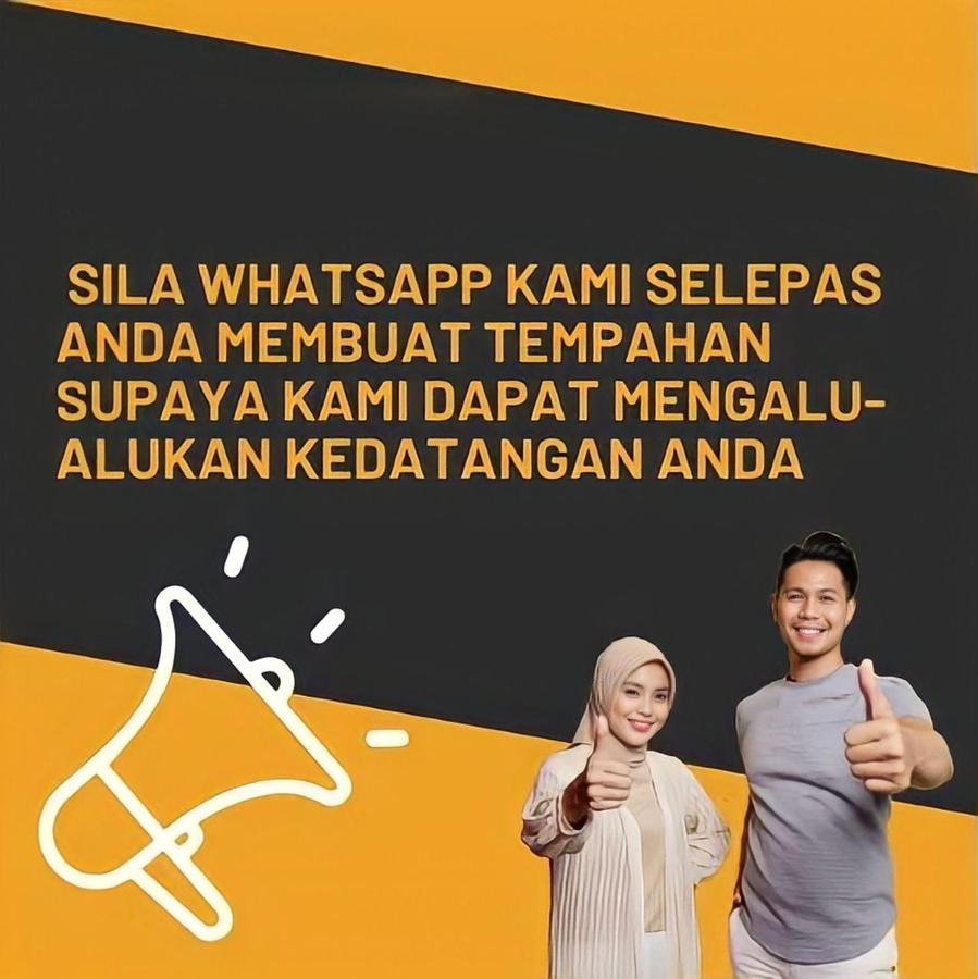 Sinar Rasa Homestay At I-Soho, I-City Шах Алам Екстериор снимка A poster from the National Security Council of Malaysia, asking people to stop spreading fake news via WhatsApp.